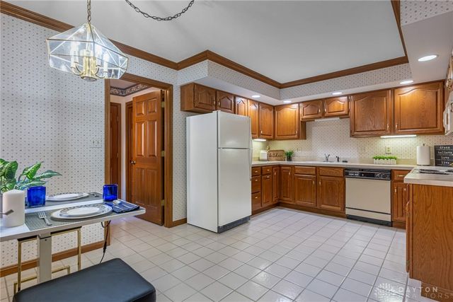 2592 Vienna Estates Drive, Miami Twp, OH 45459