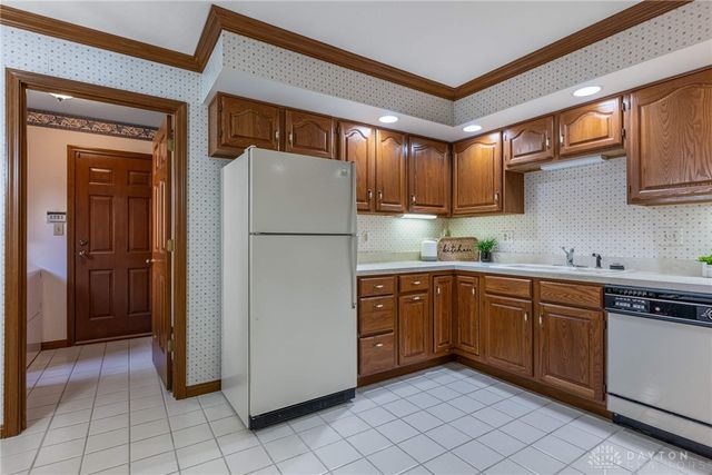 2592 Vienna Estates Drive, Miami Twp, OH 45459