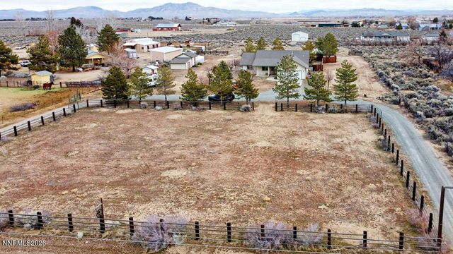 16 Mesa Drive, Smith Valley, NV 89444