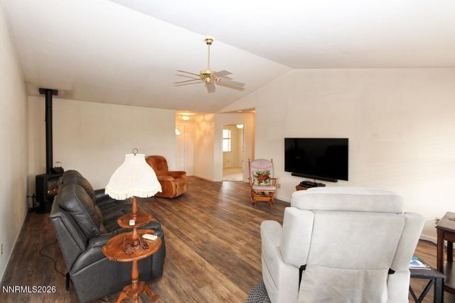 16 Mesa Drive, Smith Valley, NV 89444