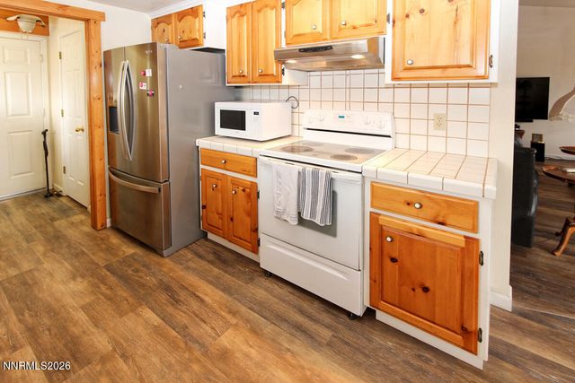 16 Mesa Drive, Smith Valley, NV 89444