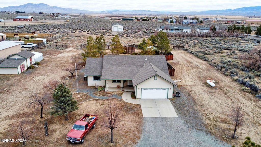 16 Mesa Drive, Smith Valley, NV 89444