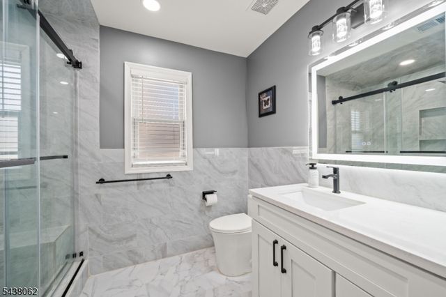 119 Rock Hill Rd, Clifton City, NJ 07013