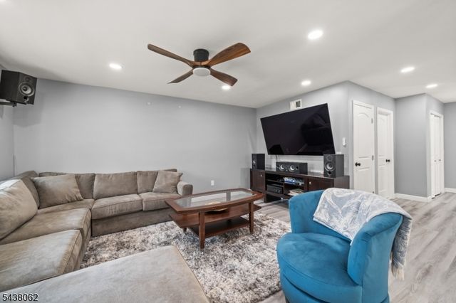 119 Rock Hill Rd, Clifton City, NJ 07013