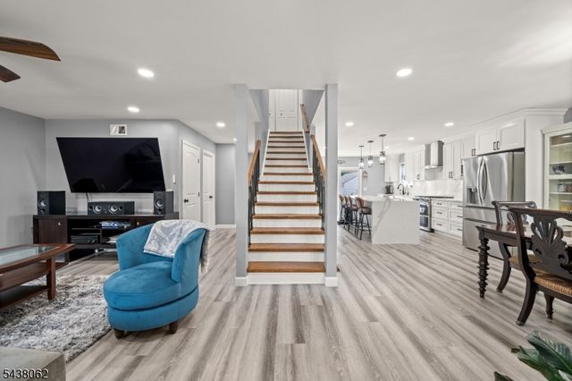 119 Rock Hill Rd, Clifton City, NJ 07013