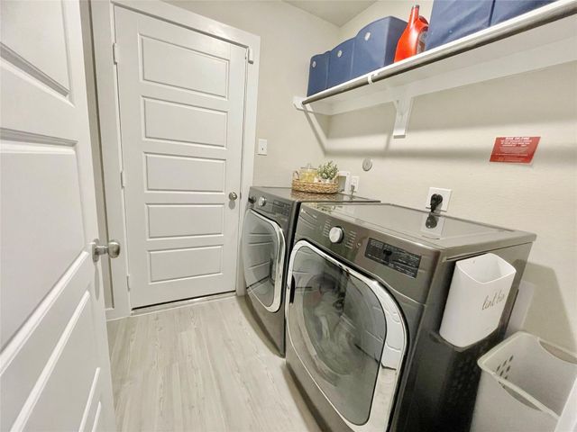 26544 Eternal Drive, La Marque, TX 77568