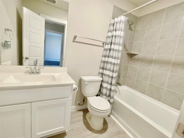 26544 Eternal Drive, La Marque, TX 77568