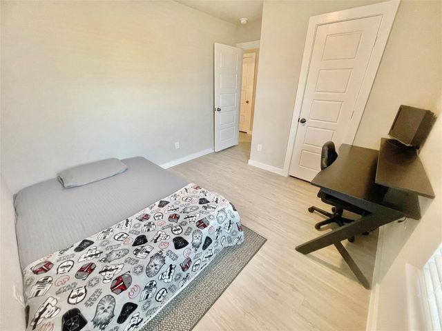 26544 Eternal Drive, La Marque, TX 77568