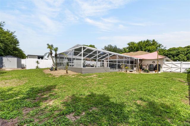 926 HILLGROVE LANE, Auburndale, FL 33823