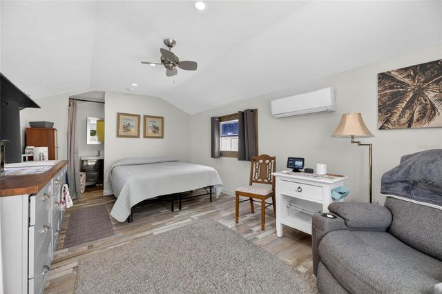 926 HILLGROVE LANE, Auburndale, FL 33823