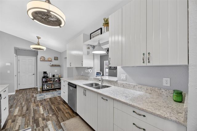 926 HILLGROVE LANE, Auburndale, FL 33823