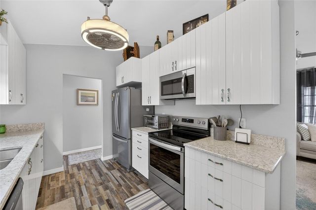 926 HILLGROVE LANE, Auburndale, FL 33823