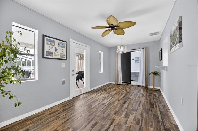 926 HILLGROVE LANE, Auburndale, FL 33823