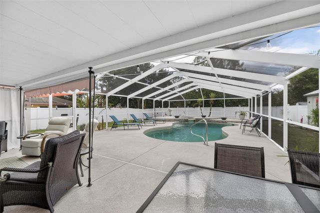 926 HILLGROVE LANE, Auburndale, FL 33823