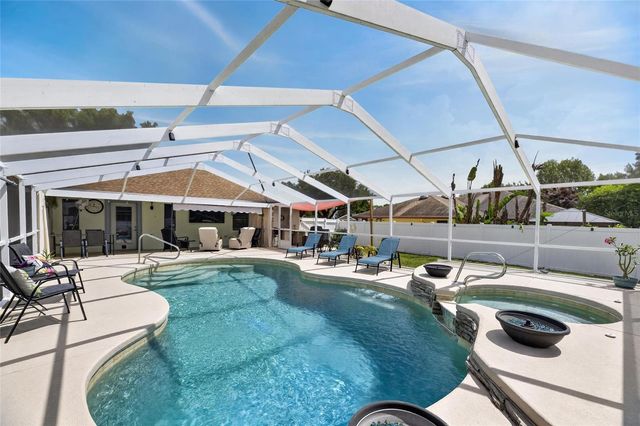 926 HILLGROVE LANE, Auburndale, FL 33823