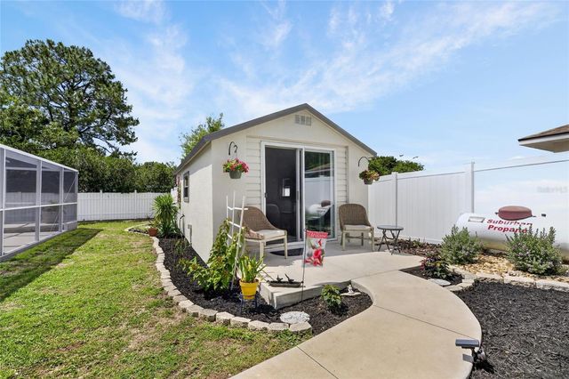 926 HILLGROVE LANE, Auburndale, FL 33823