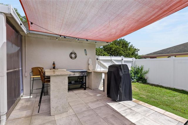 926 HILLGROVE LANE, Auburndale, FL 33823