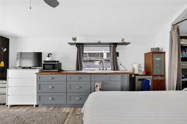 926 HILLGROVE LANE, Auburndale, FL 33823