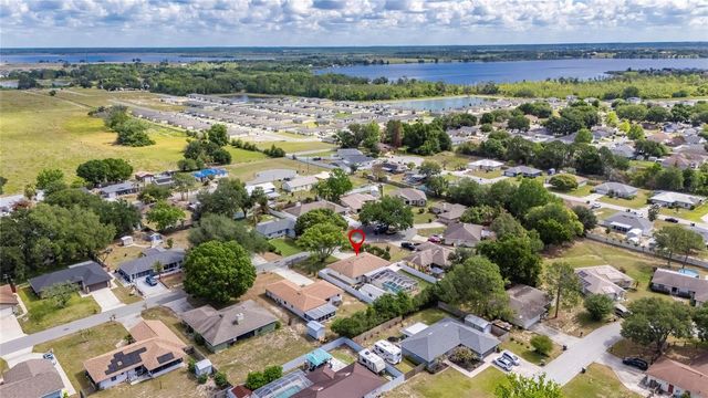 926 HILLGROVE LANE, Auburndale, FL 33823