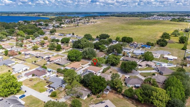 926 HILLGROVE LANE, Auburndale, FL 33823