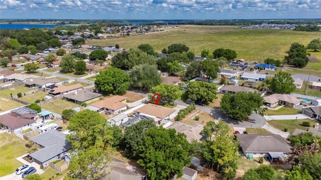 926 HILLGROVE LANE, Auburndale, FL 33823