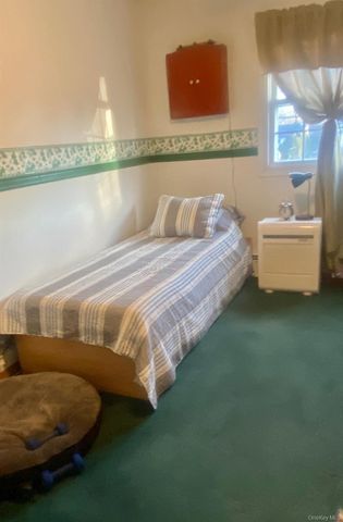 171 Pauline Street, Holbrook, NY 11741