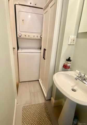 171 Pauline Street, Holbrook, NY 11741