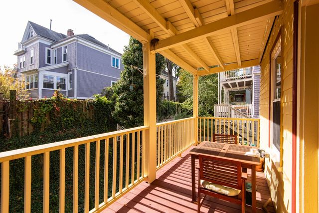 16 Cambridge Terr 2, Cambridge, MA 02140