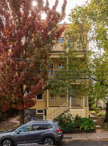 16 Cambridge Terr 2, Cambridge, MA 02140