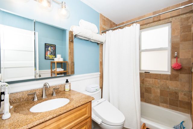 16 Cambridge Terr 2, Cambridge, MA 02140