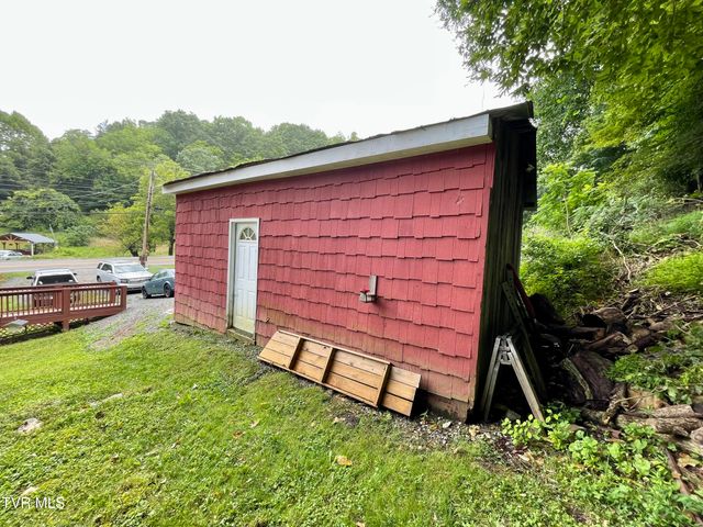 6483 Cleveland Road, Cleveland, VA 24225