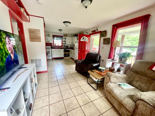 6483 Cleveland Road, Cleveland, VA 24225