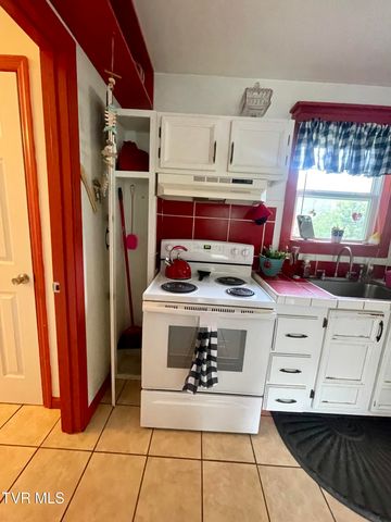 6483 Cleveland Road, Cleveland, VA 24225