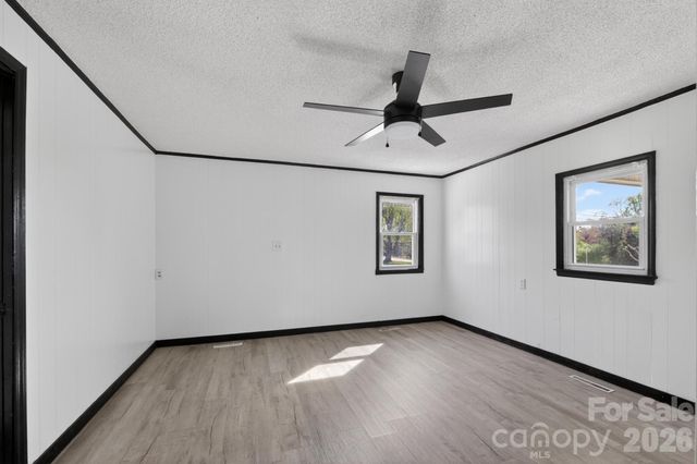 4163 Horseshoe Bend Road, Hudson, NC 28638