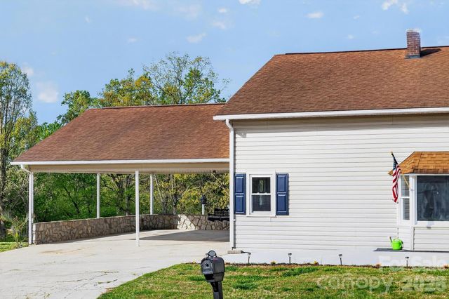 4163 Horseshoe Bend Road, Hudson, NC 28638