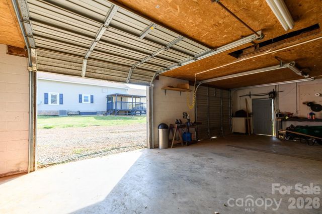 4163 Horseshoe Bend Road, Hudson, NC 28638