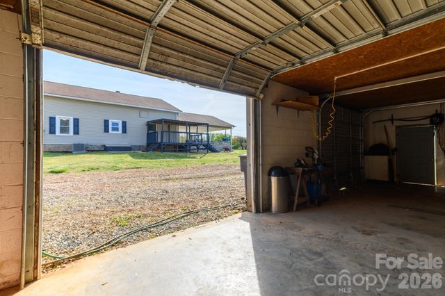 4163 Horseshoe Bend Road, Hudson, NC 28638