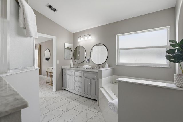 2657 ONEIDA LOOP, Kissimmee, FL 34747