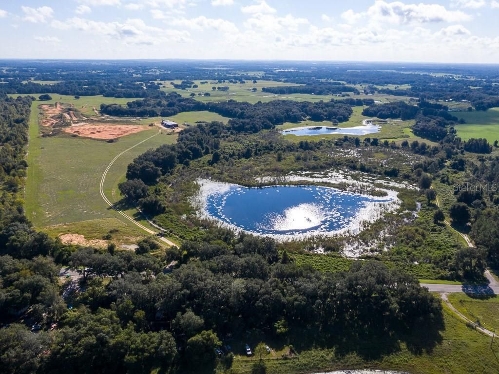 Image 1 of property listing at 1100 County Road 48, Groveland, FL 34736