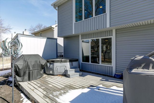 1448 NW 90th Street, Clive, IA 50325