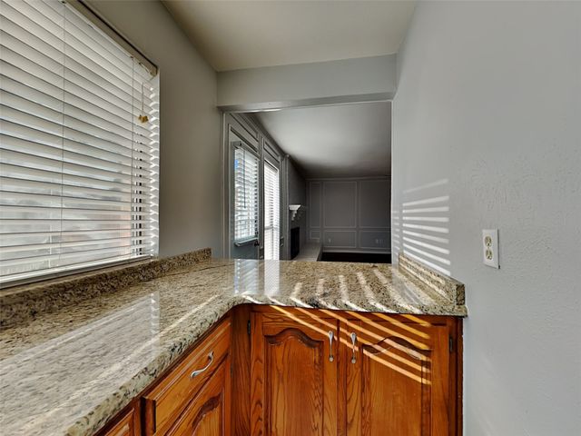 1920 Oakbluff Drive, Carrollton, TX 75007