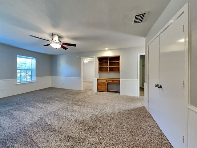 1920 Oakbluff Drive, Carrollton, TX 75007