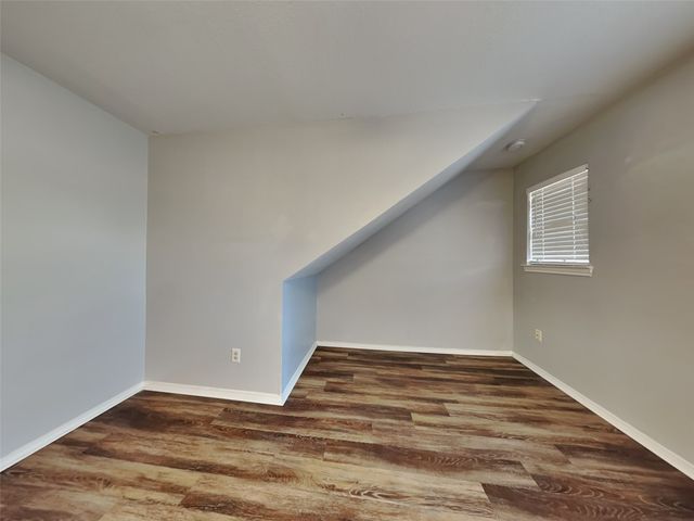 1920 Oakbluff Drive, Carrollton, TX 75007