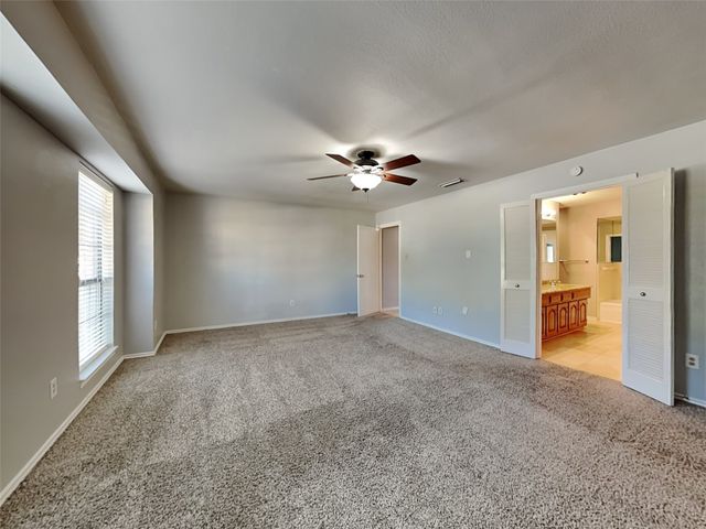 1920 Oakbluff Drive, Carrollton, TX 75007