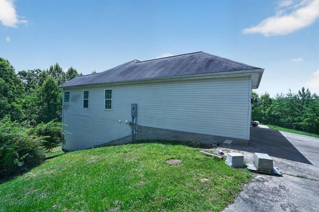 85 Bear Path, Morehead, KY 40351