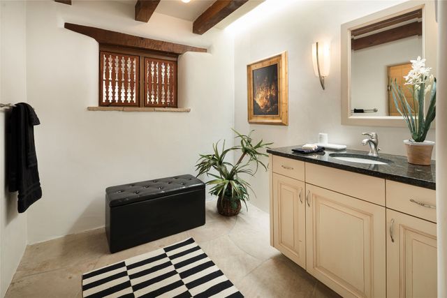 515-519 Camino Del Monte Sol, Santa Fe, NM 87505