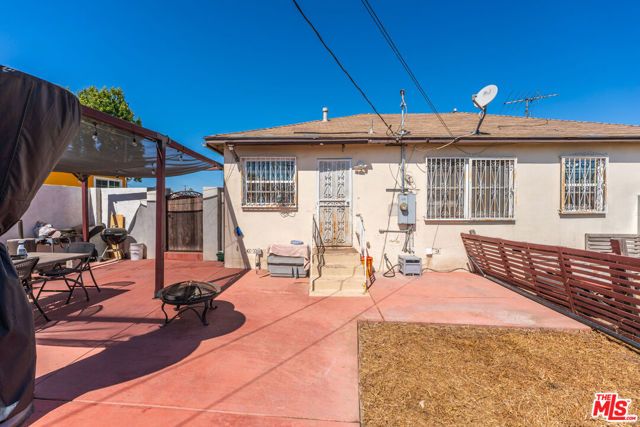 12214 Bremerton Way, Los Angeles, CA 90061