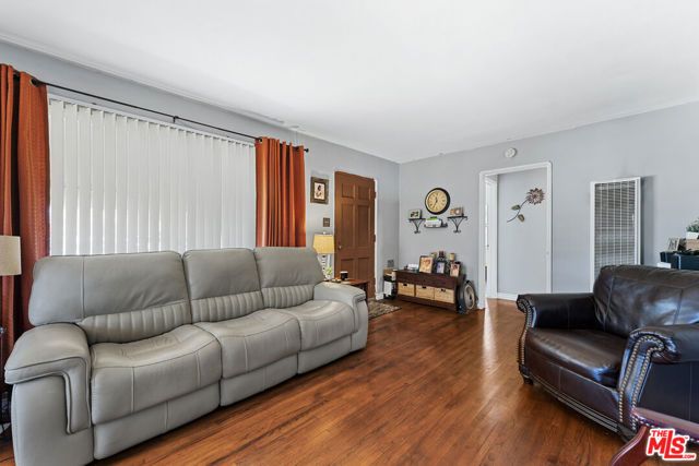 12214 Bremerton Way, Los Angeles, CA 90061
