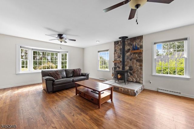 186 Fairview Rd, Montgomery Twp., NJ 08558