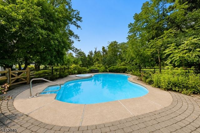 186 Fairview Rd, Montgomery Twp., NJ 08558